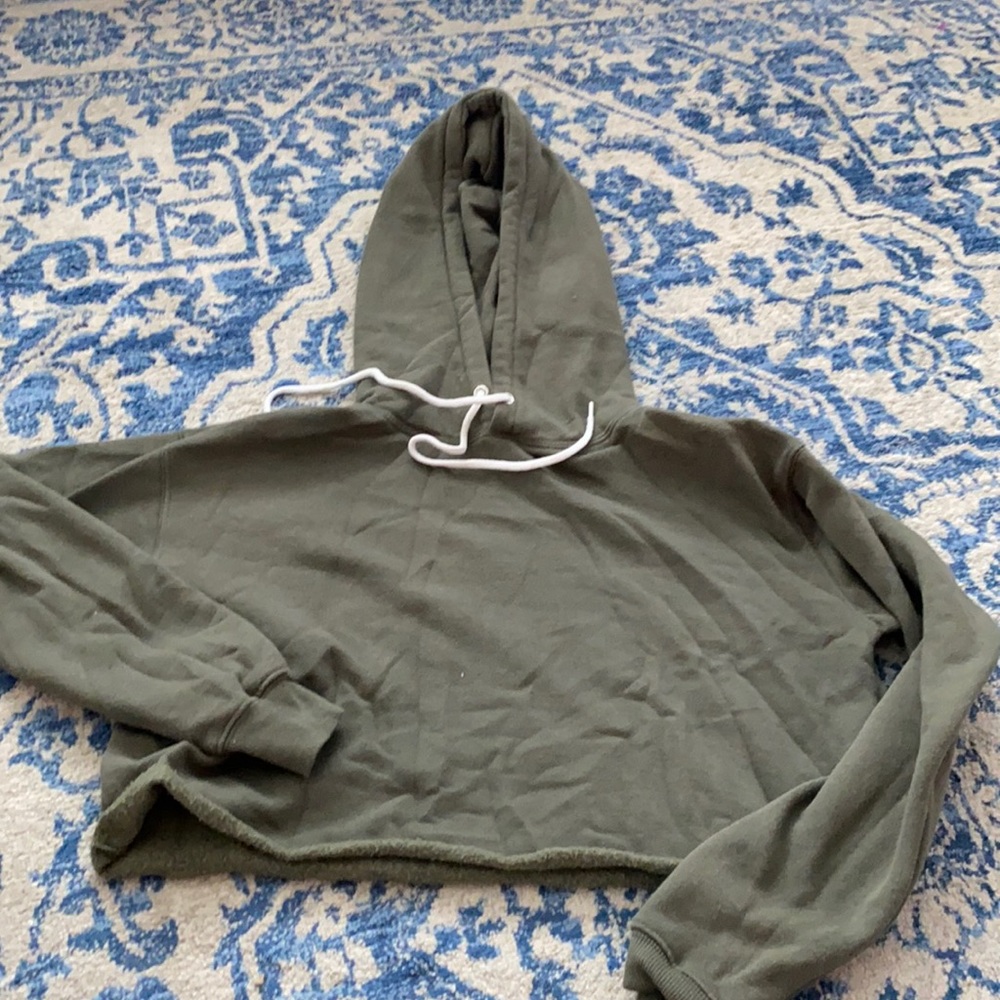 Cropped hoodie